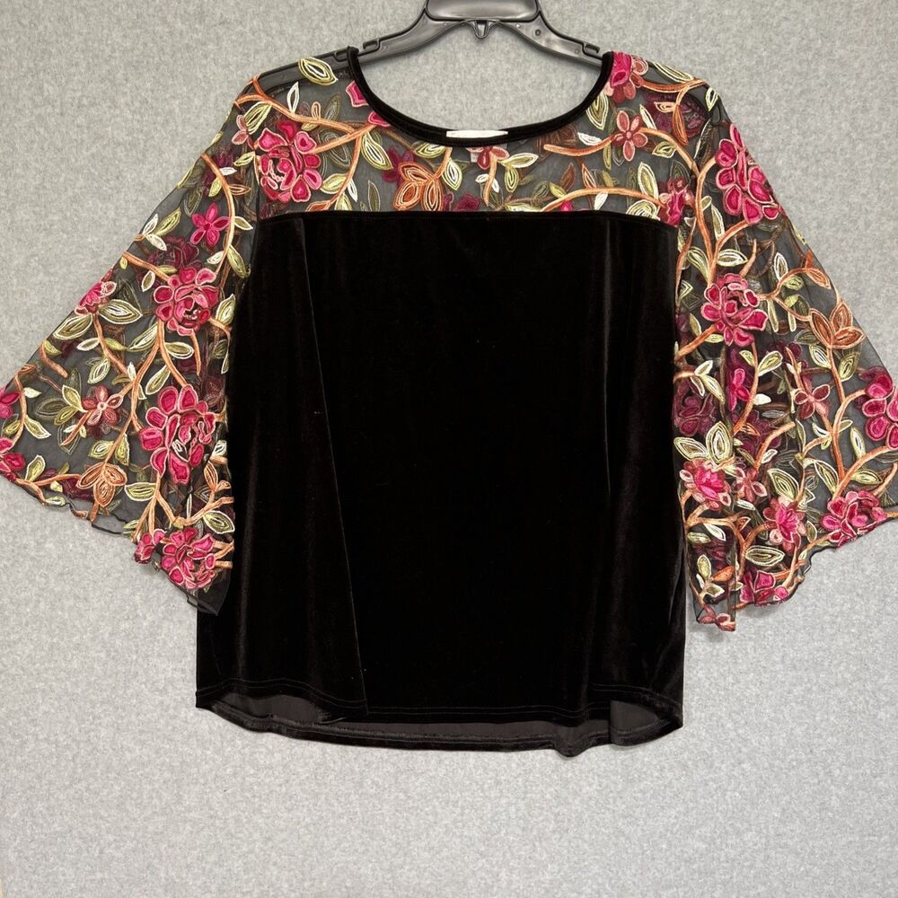 Weekend Suzanne Betro Top 4X Black Velvet Sheer Floral Embroider Bell Sleeve